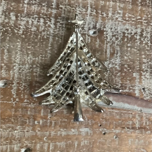 Silver Tone Christmas Tree Brooch - Picture 4 of 4